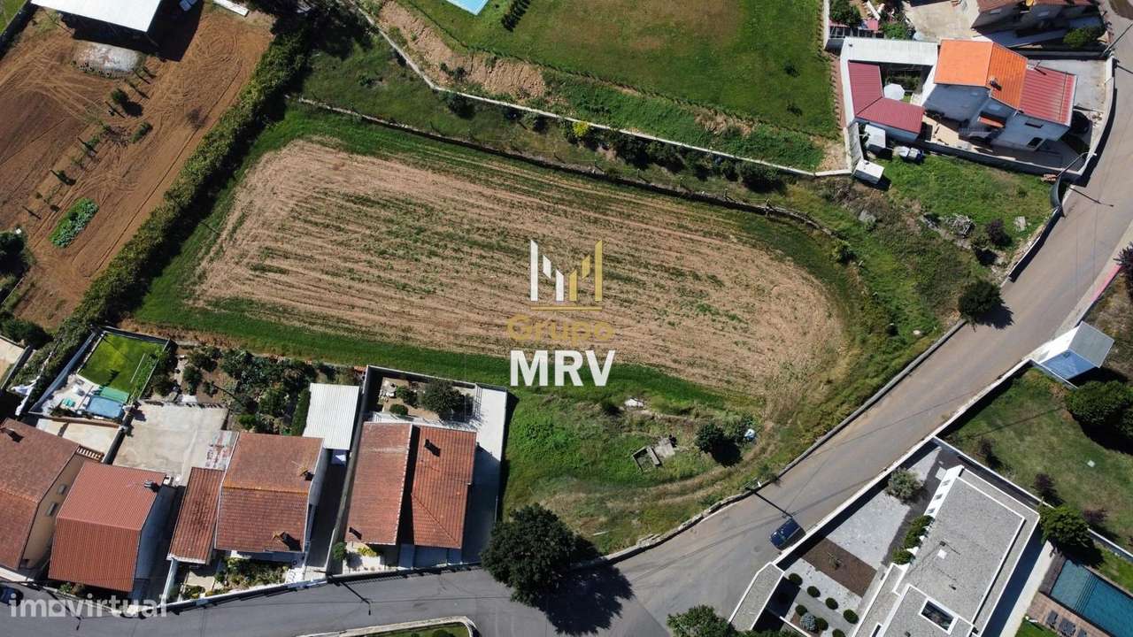 Terreno Para Construção  Venda em Ribeirão,Vila Nova de Famalicão-0