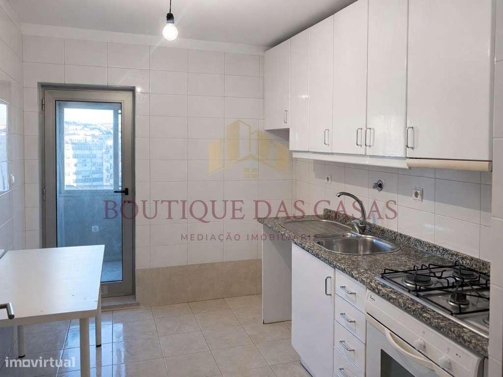 T2+1 junto à estação de Metro RUBI - GaiaShopping - Grande imagem: 3/15