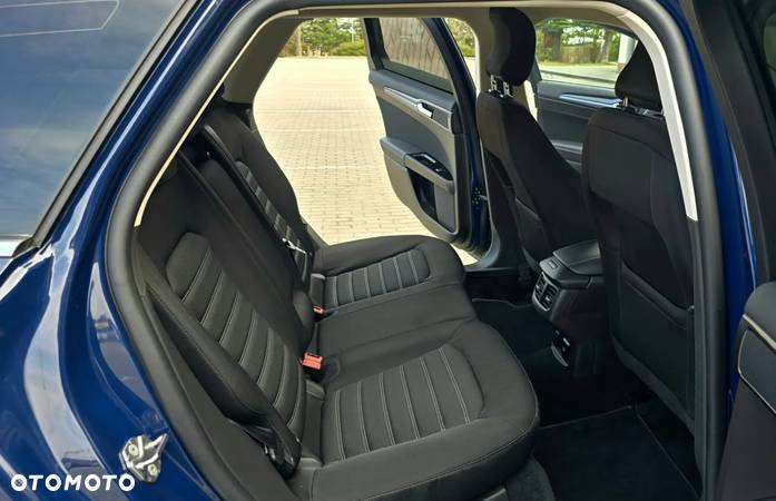 Ford Mondeo 2.0 EcoBlue Titanium - 23