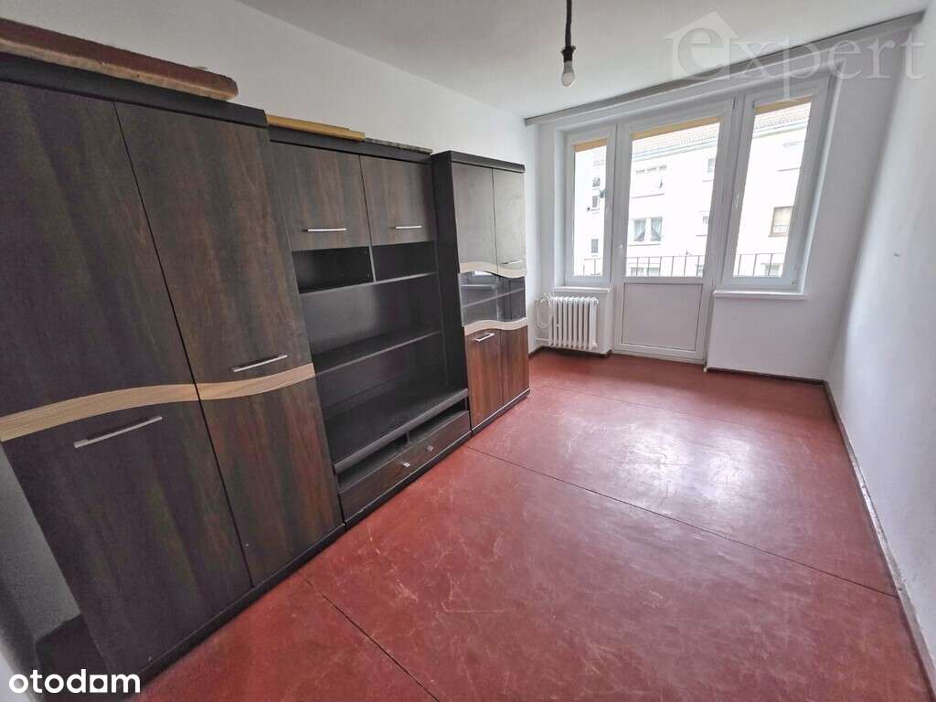 1 piętro, balkon, dwa pokoje ulica 1 Maja-0