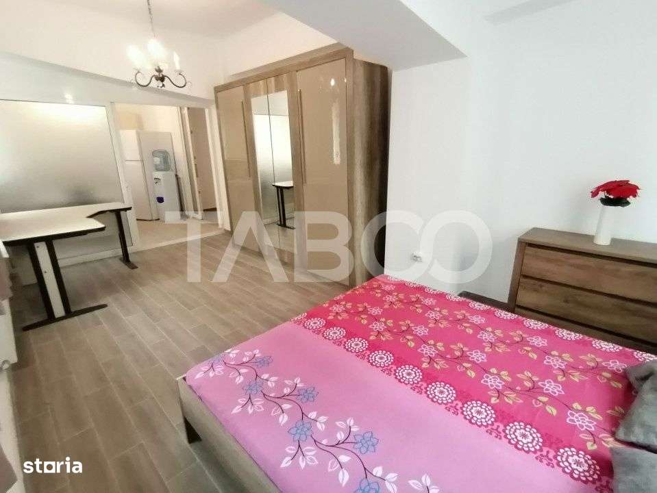Apartament 3 camere 80 mpu pretabil spatiu comercial zona Strand Sibiu - Imagine principală: 3/17