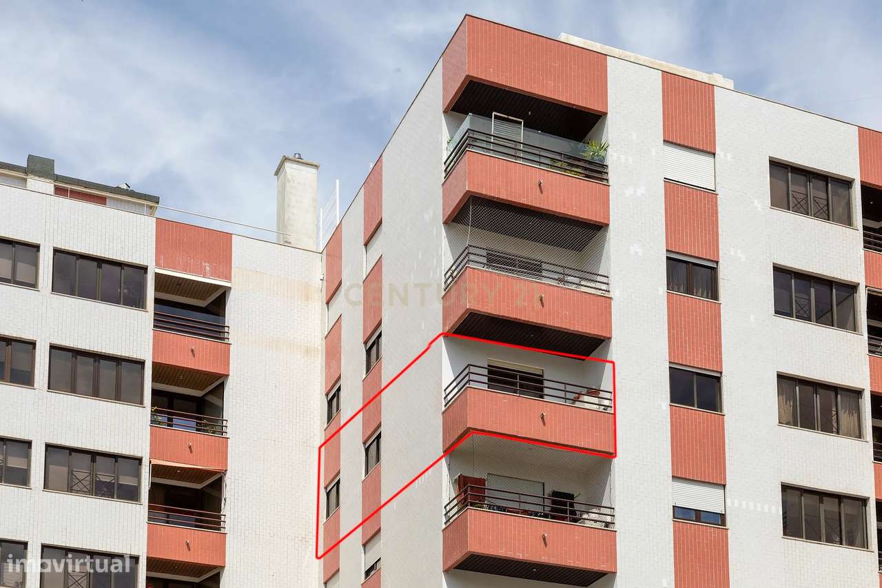 Apartamento T3 Miraflores - Oeiras com Garagem Box-3