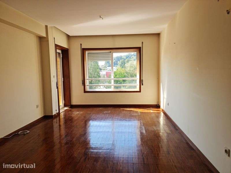 Apartamento T2 para arrendamento  Centro de Gondomar - Grande imagem: 5/12