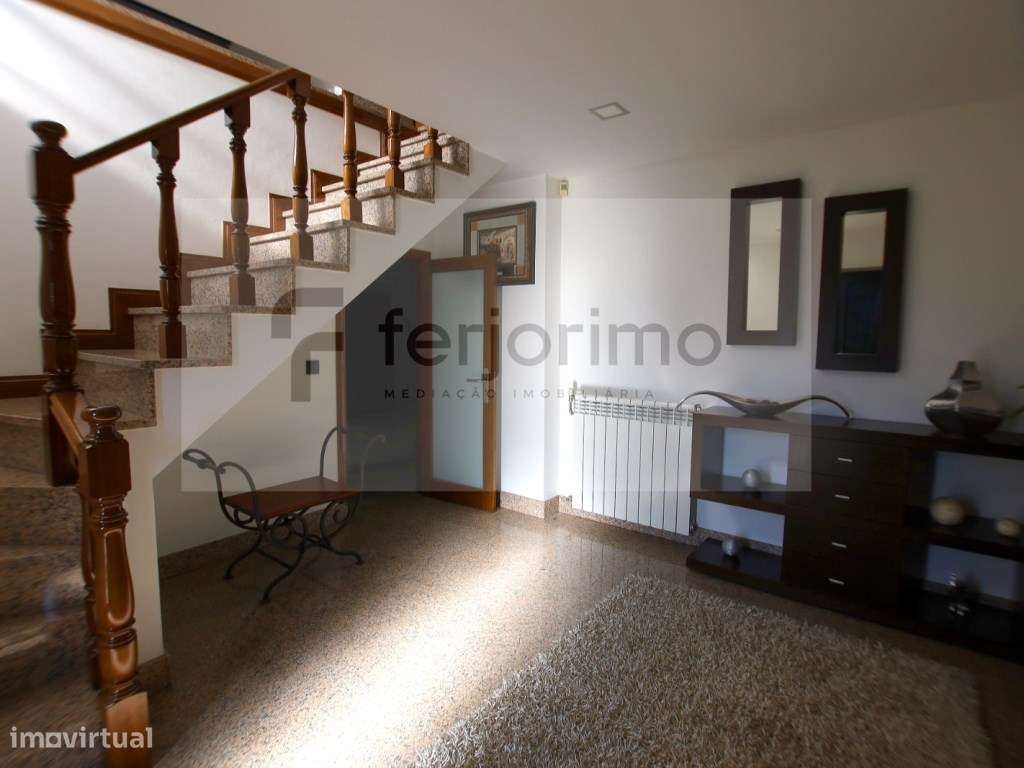 Espetacular Moradia Isolada T4-14