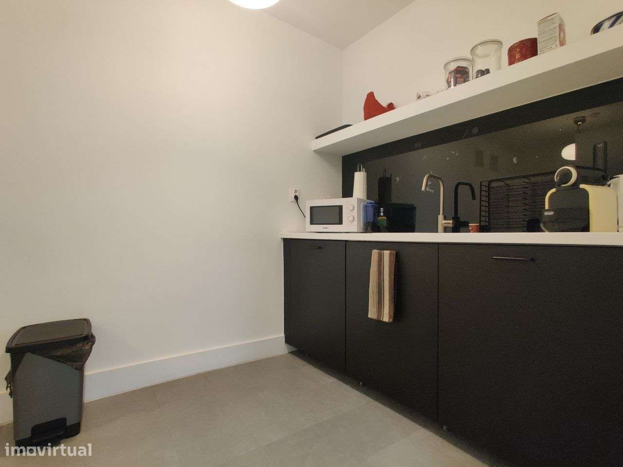 ALVERVA E.N. 10 I Escritório I Loja I piso térreo-9