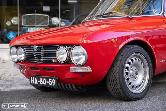 Alfa Romeo GTV 2000 - 8