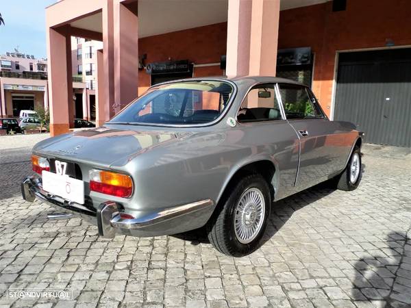 Alfa Romeo GTV - 3