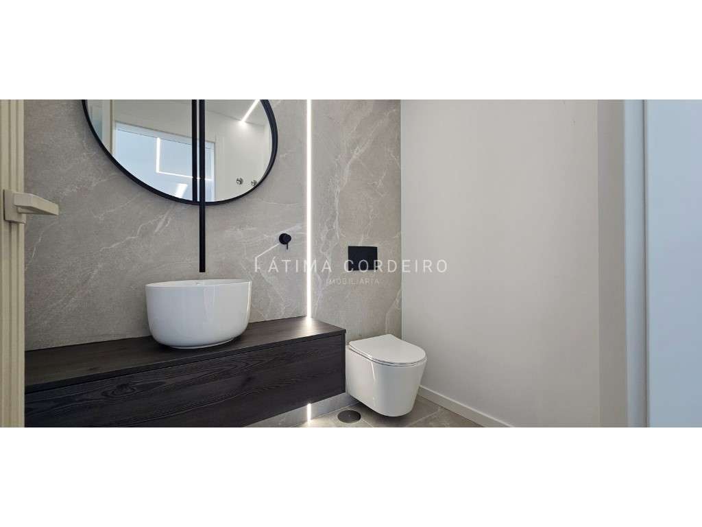 Excelente Moradia T3 Isolada com Piscina e garagem com acabamentos ...-13