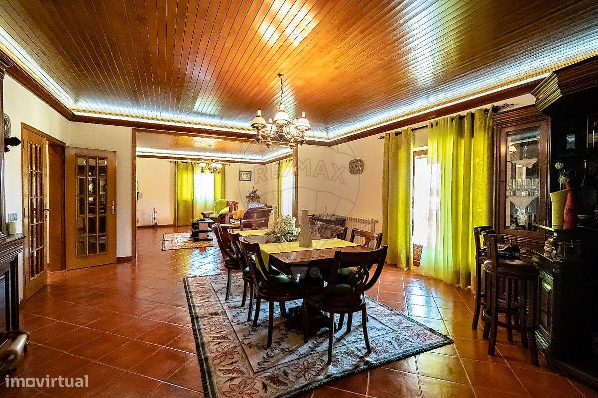 Moradia T5 para venda - Grande imagem: 2/45