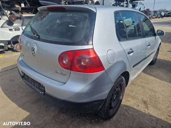 Dezmebram Volkswagen Golf 5, an 2006, 1.9 TDI cod BKC, cutie manuala - 6