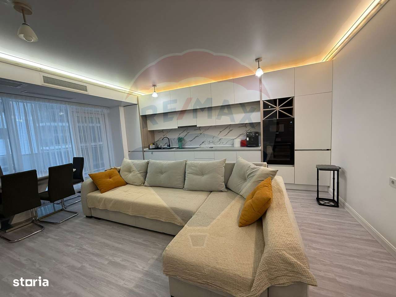 Apartament+loc de parcare in prima linie la mare White Titanic - Imagine principală: 4/16