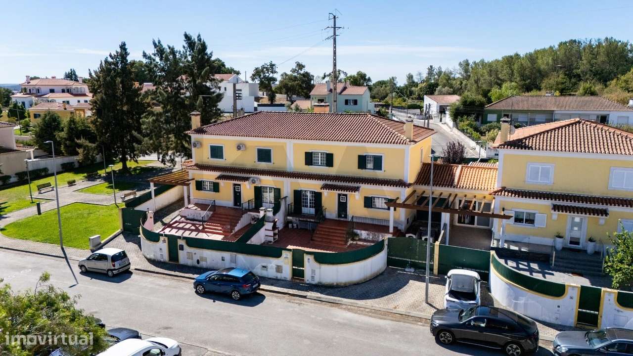 Moradia T4 com Piscina - CartaxoMoradia T4 com Piscina - Cartaxo - Grande imagem: 2/13