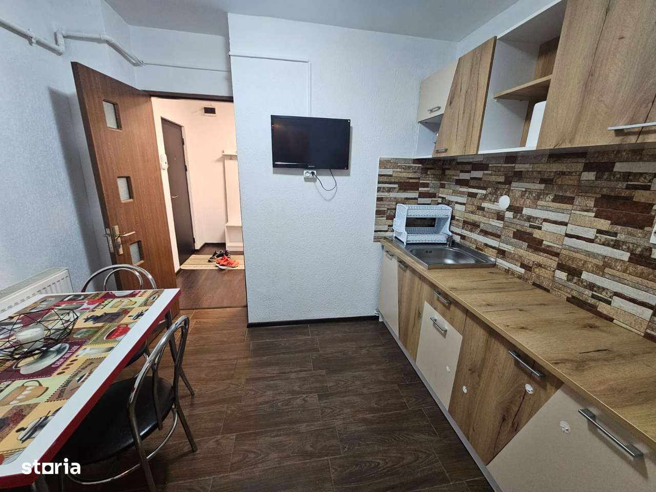 Apartament cu 3 camere de vânzare în Curtea de Argeș.-10
