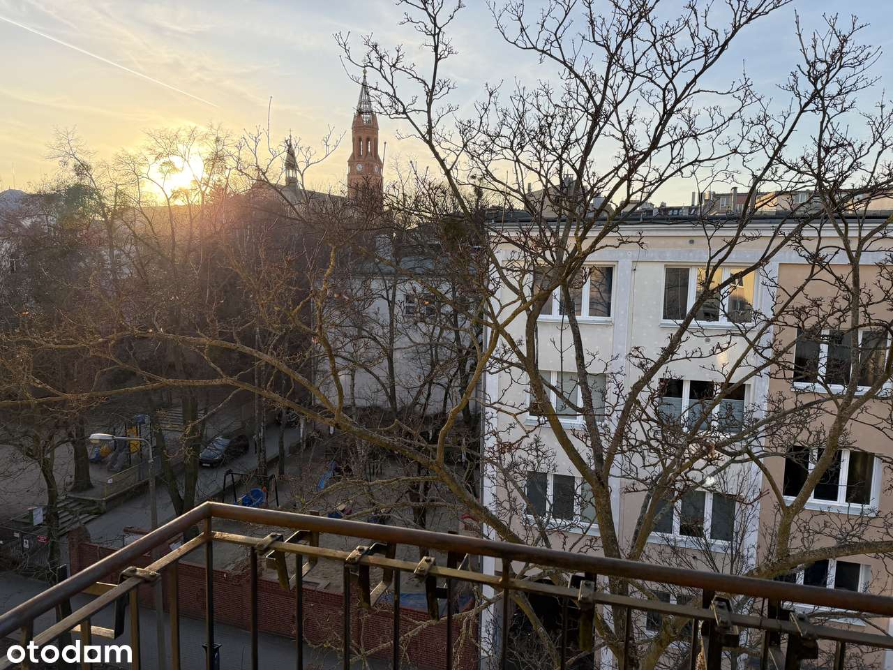 Kawalerka z pięknym widokiem w zielonej części Łazarza ul. Lodowa-6