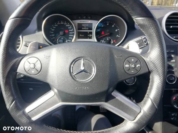 Mercedes-Benz ML 63 AMG 4-Matic - 8