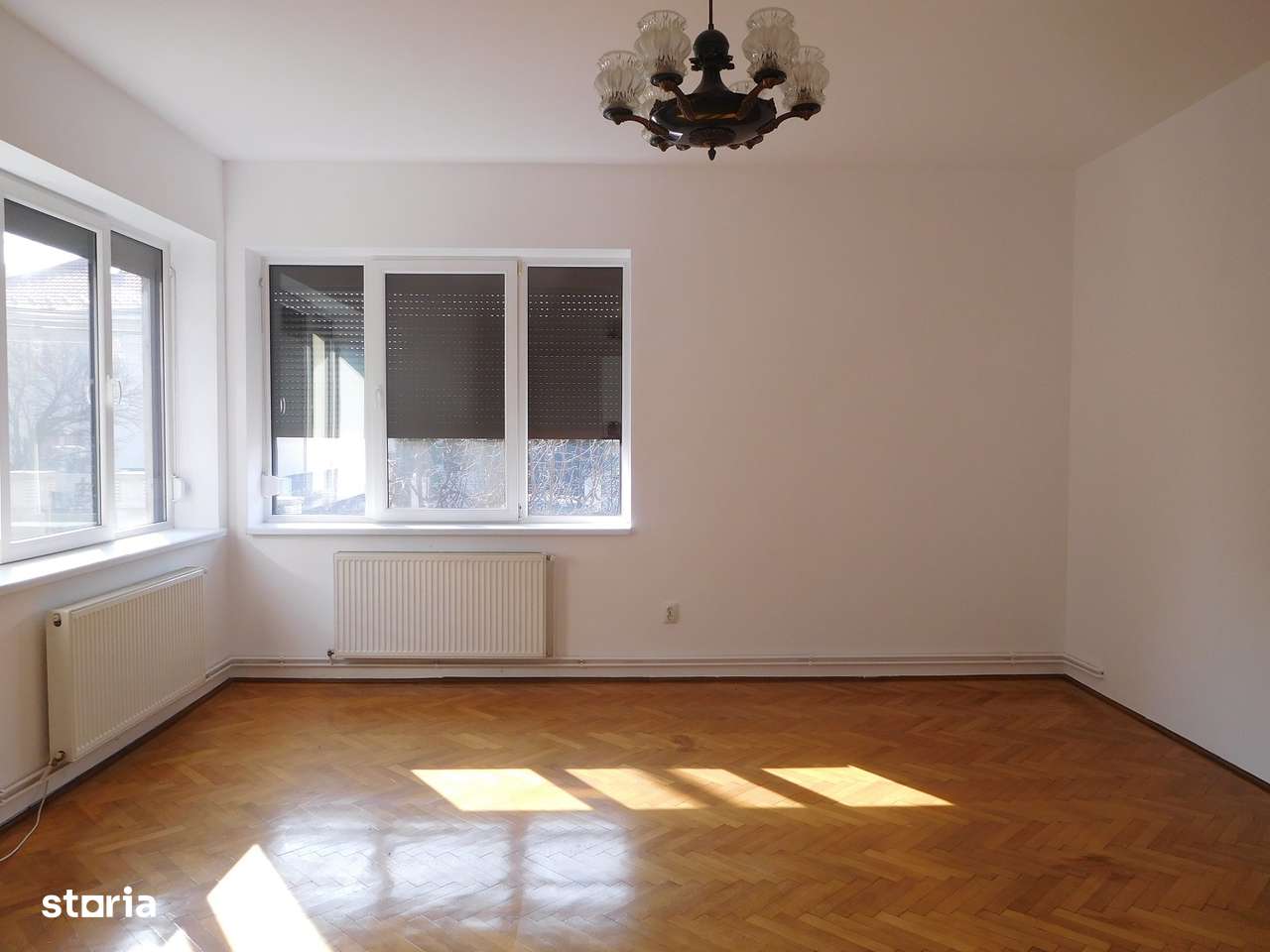 apartament in casa, zona centrala-5