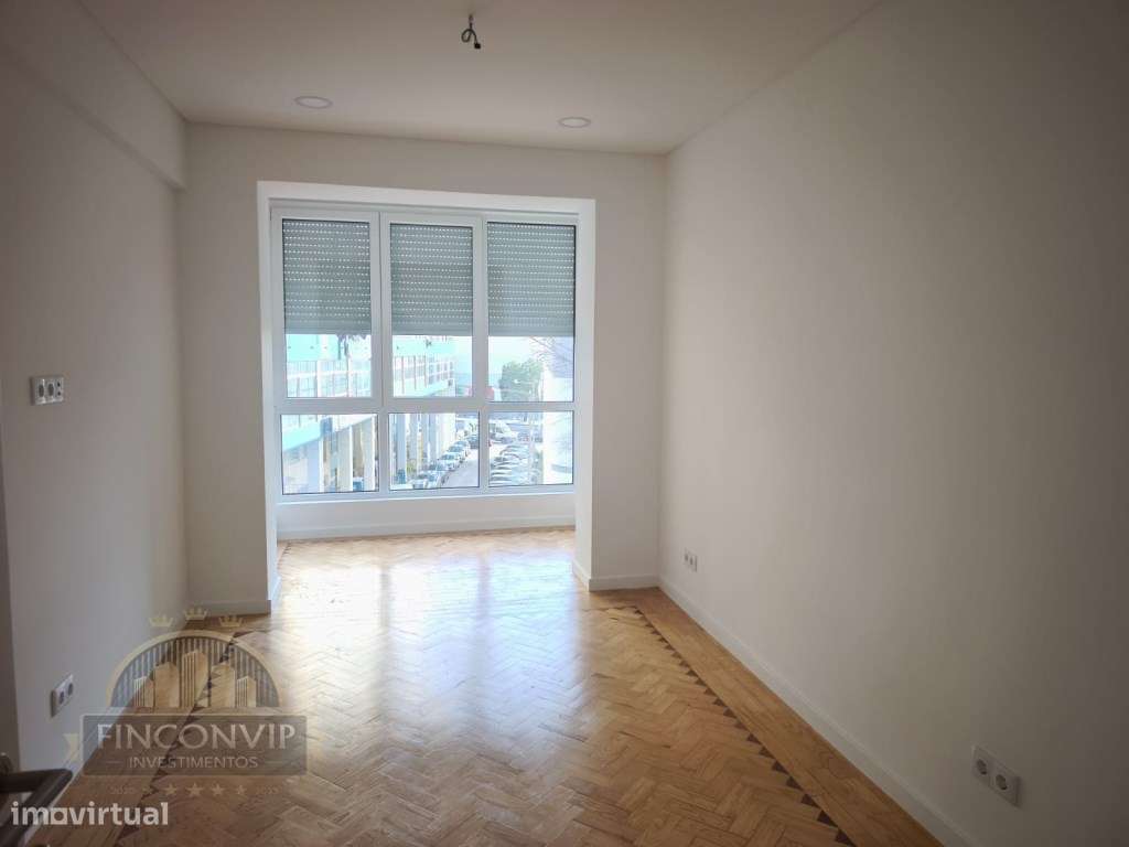 Apartamento T3 remodelado, em Almada,Cacilhas.-7