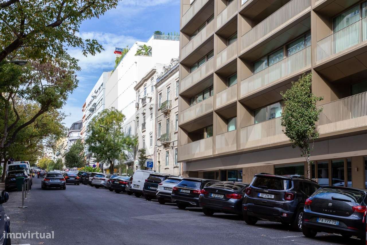 Edifício NAU | Apartamento T2 Luxo na Rua Rodrigues Sampaio - Grande imagem: 2/34