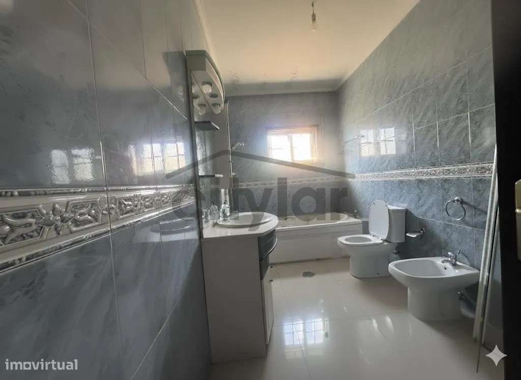 Moradia T4 com Jardim em Lousada – Excelente Oportunidade!-7