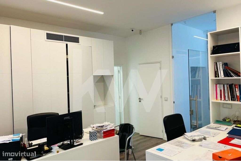 Espaço comercial e arrecadação em Odivelas - Grande imagem: 2/13