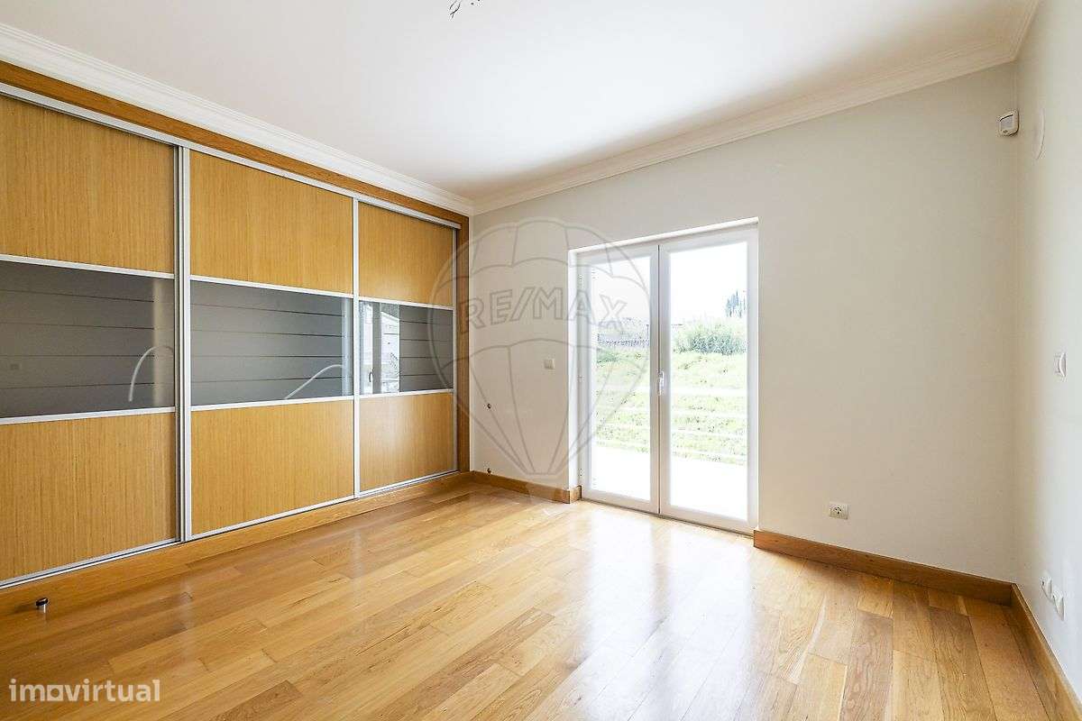 Moradia T6 para venda - Grande imagem: 4/45