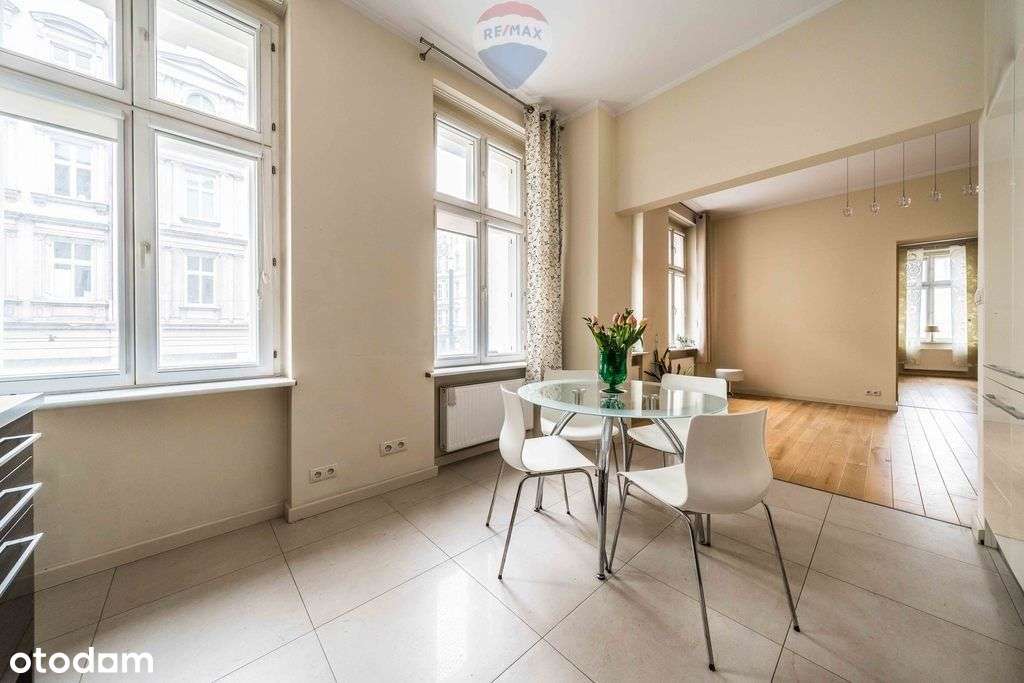 Eleganckie mieszkanie w centrum miasta - Pełny obrazek: 2/15