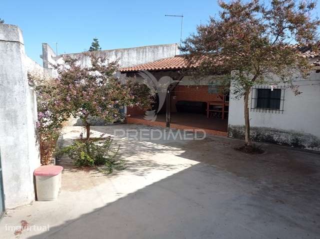 Habitação e comércio Avis, Portalegre. - Grande imagem: 2/37