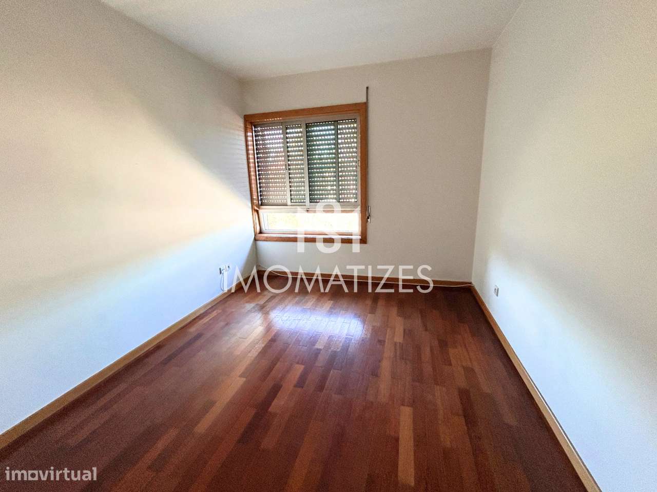 Apartamento T2 com Garagem – Nogueira da Maia-15