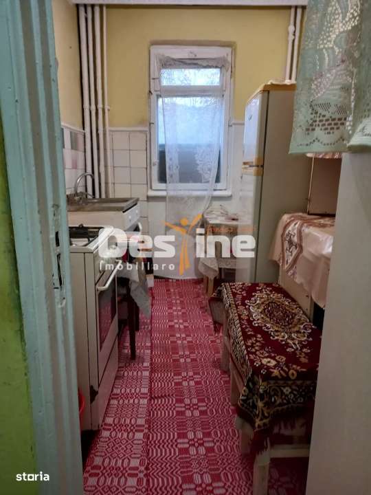MIRCEA CEL BATRAN, Apartament 2 camere, semidecomandat, 59.900 Euro - Imagine principală: 2/4