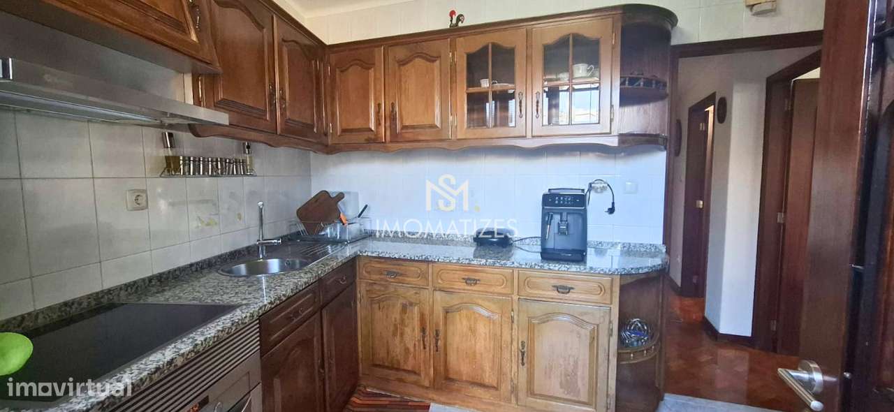 Moradia Bifamiliar T3+T3 em Nogueira da Maia - Grande imagem: 3/38