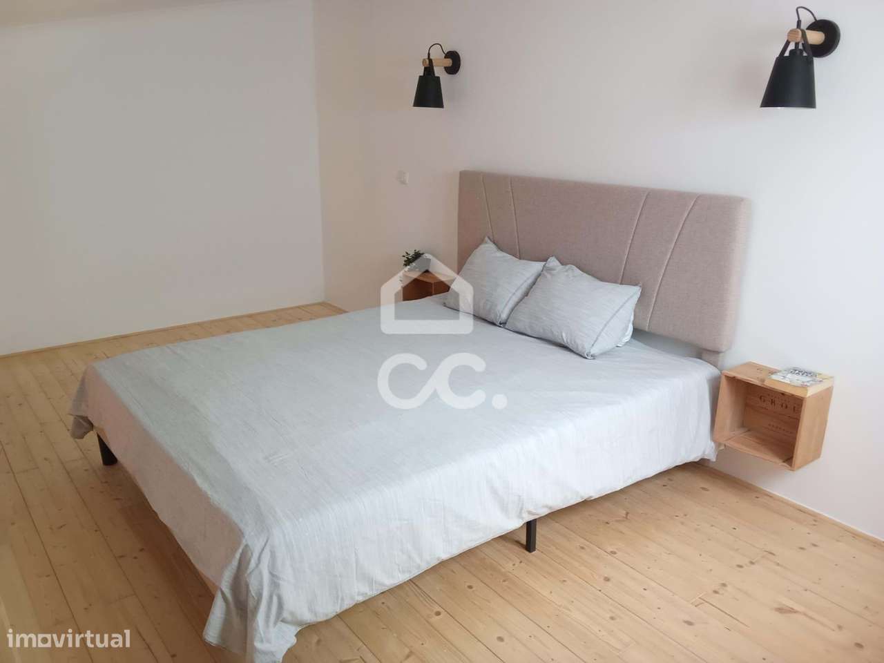 Armazém remodelado e convertido em estúdio moderno – Olho Marinho, Óbi-16