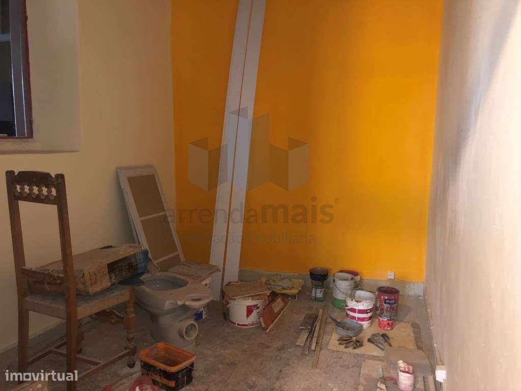Vende-se Prédio numa das principais ruas da Baixa de Coimbra para r...-8