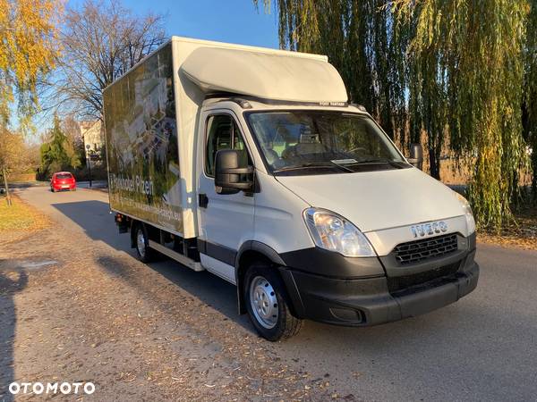 Iveco DAILY 35S11 ST. IDEALNY 82tys km KONTENER 8ep ład 1100kg Winda 6 biegów - 2