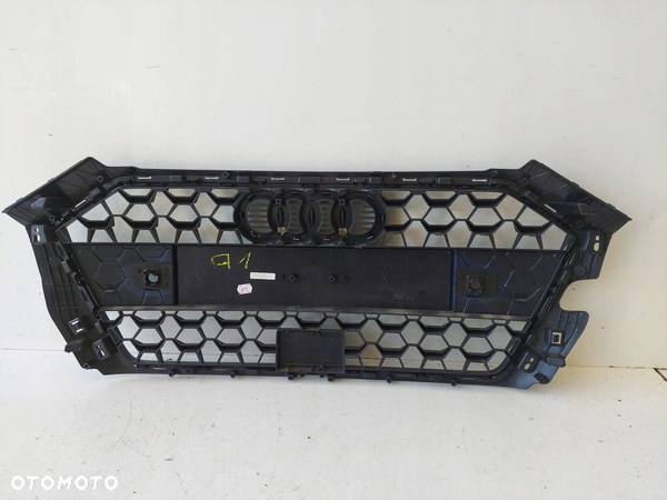 AUDI A1 82A GRILL ATRAPA 82A853651 B ORYGINAŁ - 2