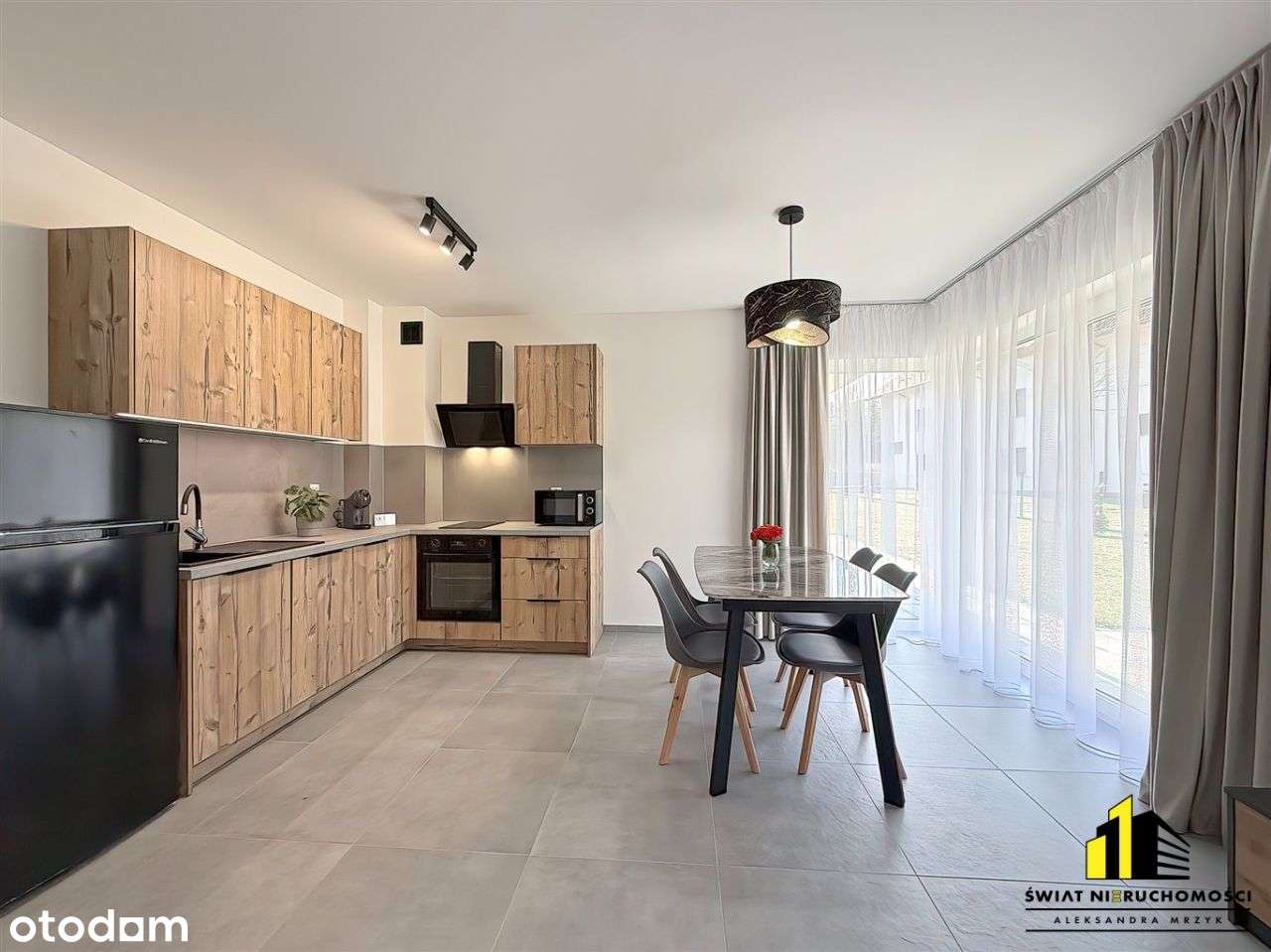 Nowoczesny apartament z widokiem na góry. - Widok 4