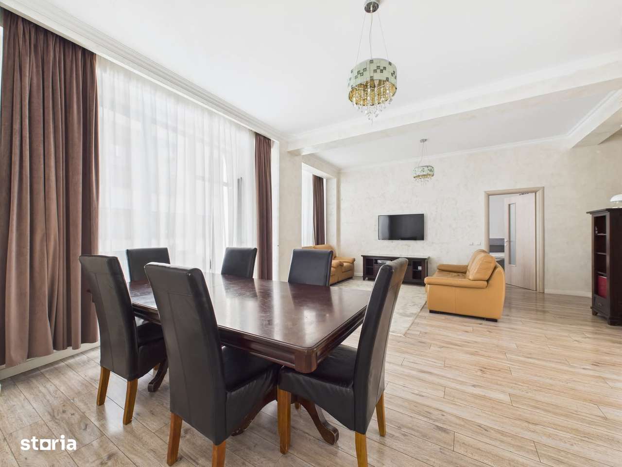 Ap de lux 3 camera, Pajura-Damaroaia, bloc boutique, cu terasa generoasa