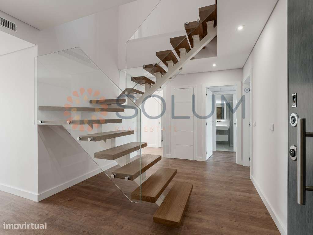 Penthouse de Luxo com piscina - Montijo-11