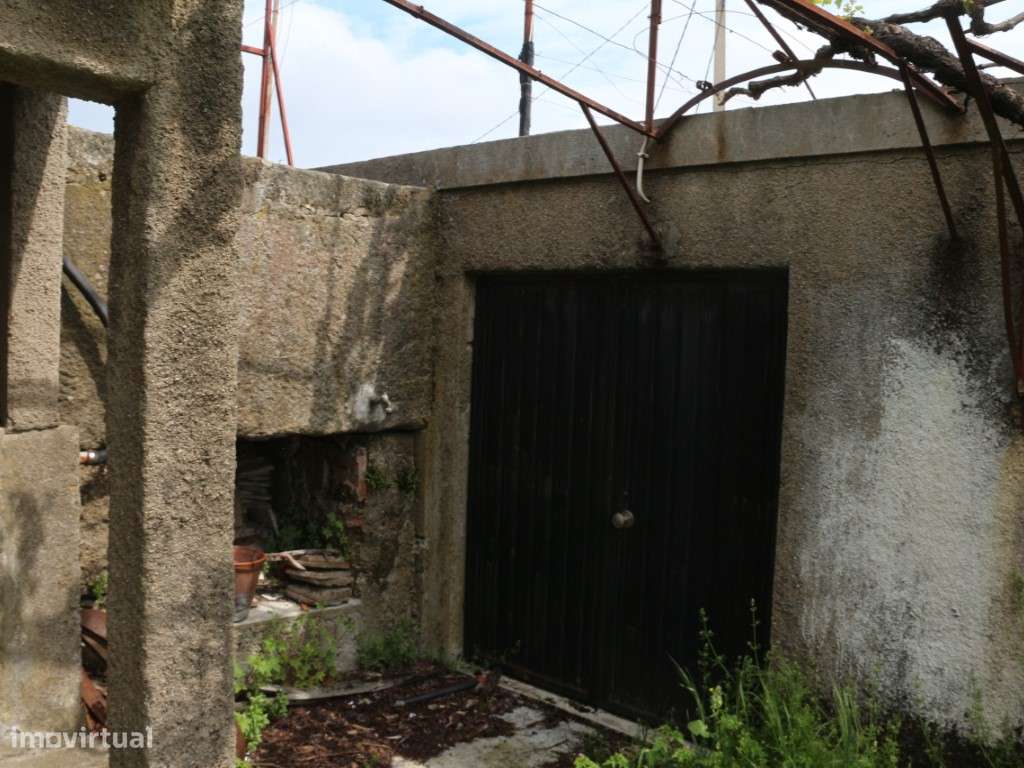 Moradia isolada inserida em terreno de 727m2 - Venda da Esperança, ... - Grande imagem: 4/38