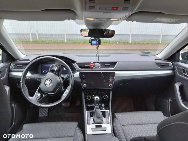 Skoda Superb 2.0 TSI Ambition DSG - 11