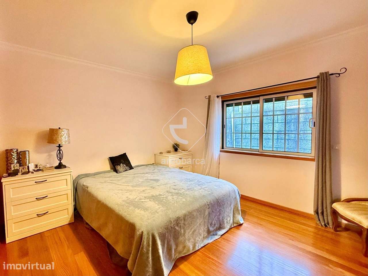 Moradia T4 com piscina - Arcos de Valdevez-34