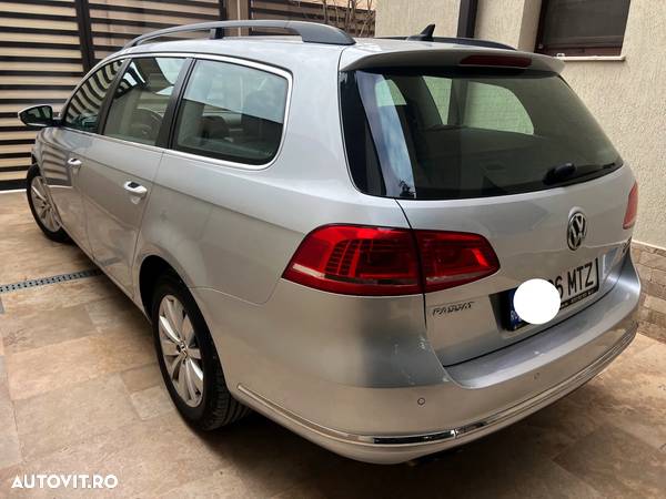 Volkswagen Passat Variant 2.0 Blue TDI SCR Highline - 16