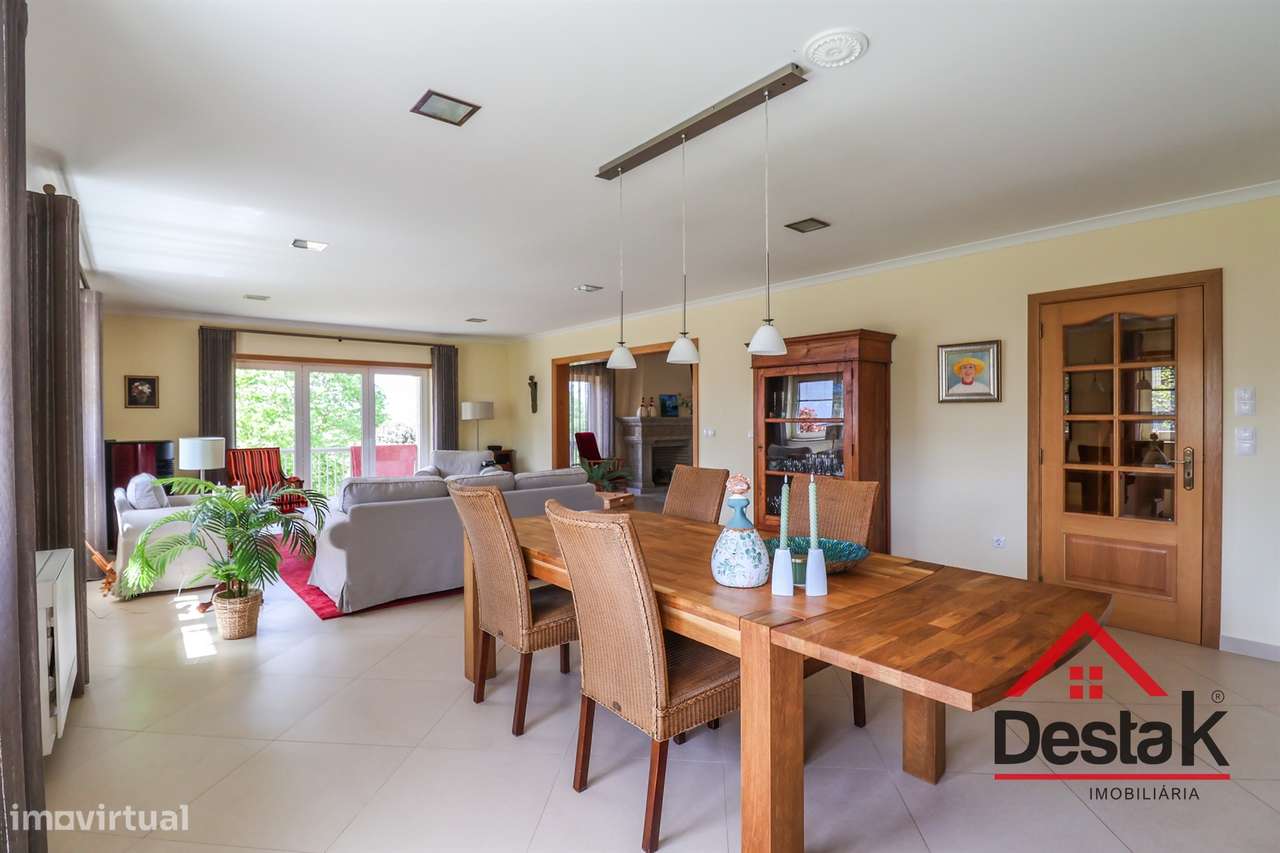 Fantástica Moradia isolada V4 em Lordosa, Viseu-7