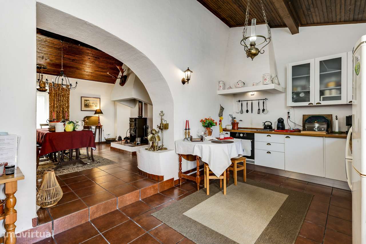 Encantadora Moradia T5 na Chamusca: Conforto, Tranquilidade e Potencia - Grande imagem: 5/52