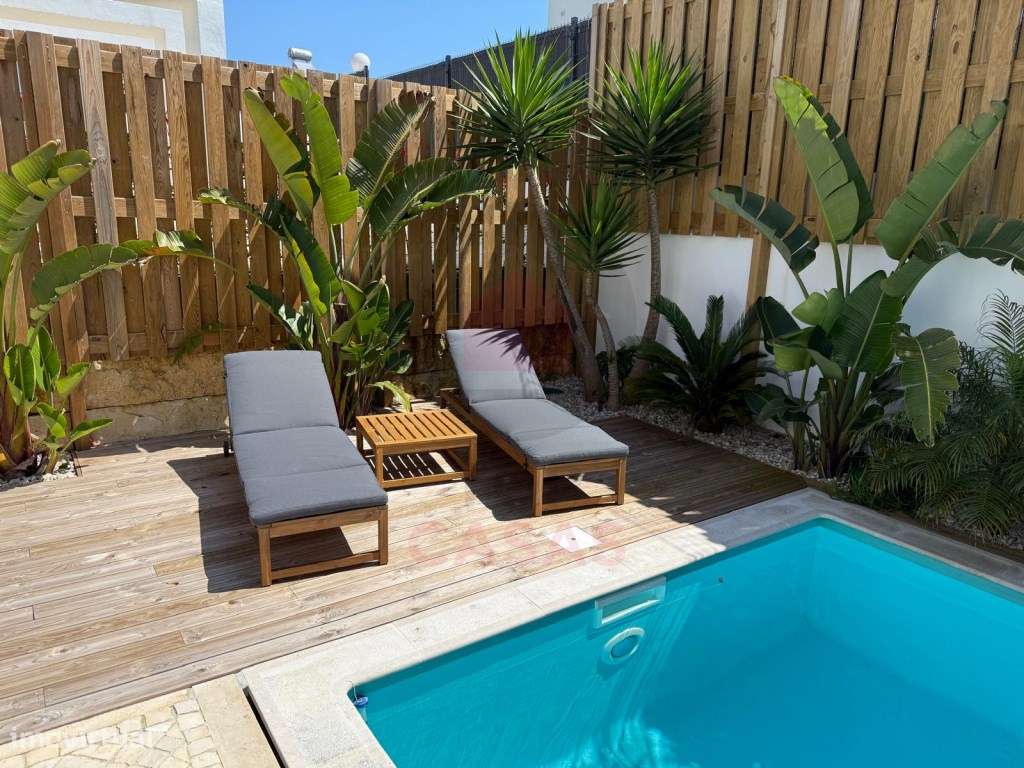 Moradia de arquitectura moderna com piscina privada-6