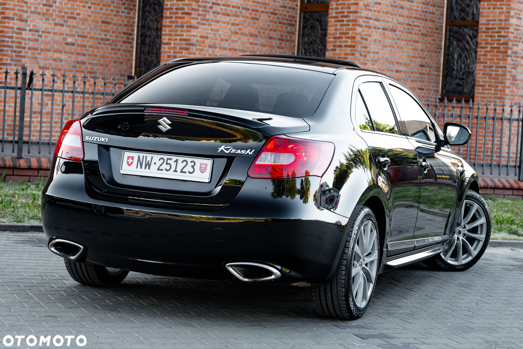 Suzuki Kizashi 2.4 Sport 4WD CVT - 14