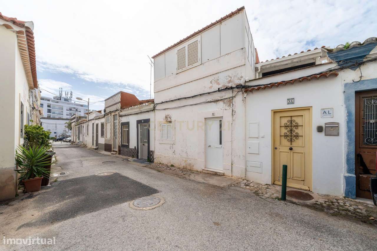 Moradia T2 Remodelada | Zona Premium de Faro - Grande imagem: 2/35