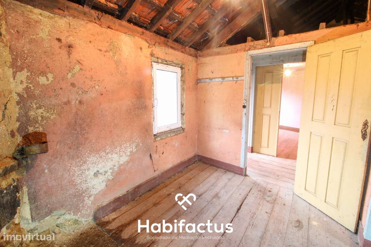 Duas Moradias para Remodelação em Coelhoso, Tondela-6