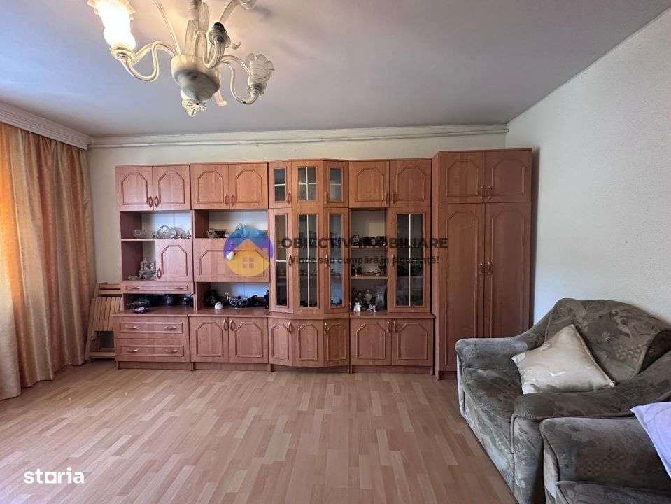 Apartament 3 camere de vanzare - Zona Centrala / 2 bai - Imagine principală: 3/19