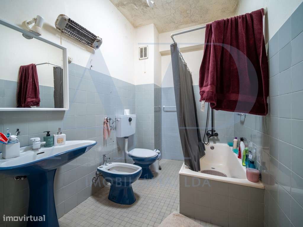 Apartamento T3+1 na Av. Londres-12