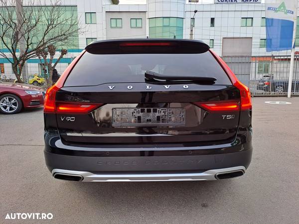 Volvo V90 Cross Country T5 AWD Geartronic - 5